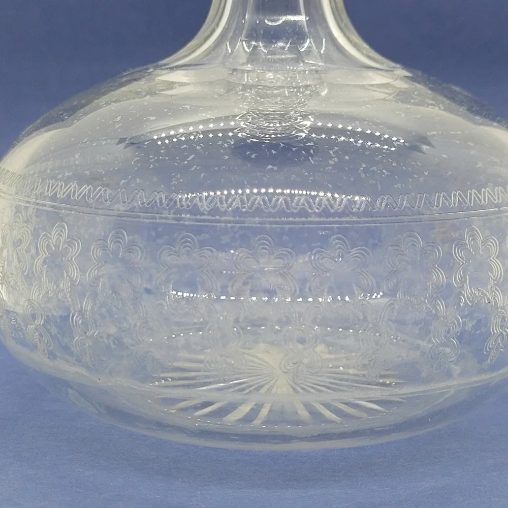 Vintage Etched Clear Glass Decanter Faceted Neck Starburst Base 8 Inch